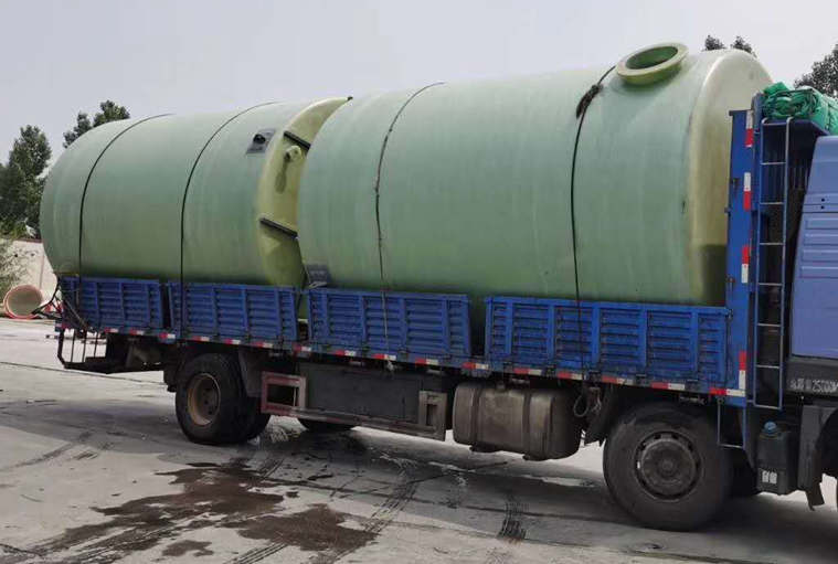 玻璃鋼儲罐可靠性高-經(jīng)過嚴格測試與檢驗-保證設備安全可靠